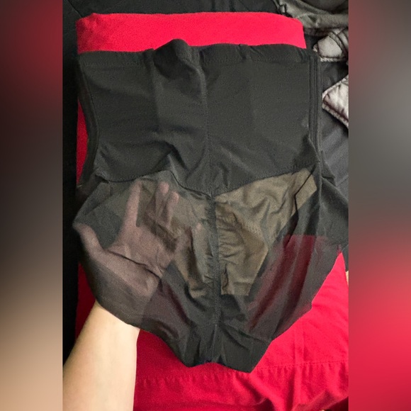 Honeylove SuperPower Brief Shapewear - Picture 5 of 5